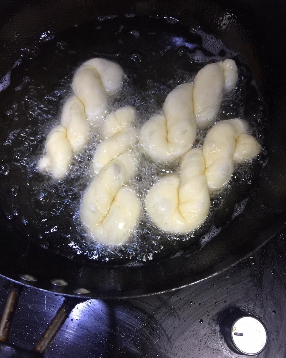超级松软的奶香麻花