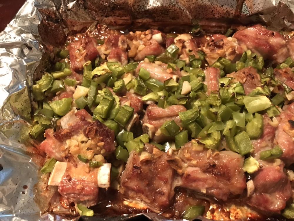 大口吃肉
