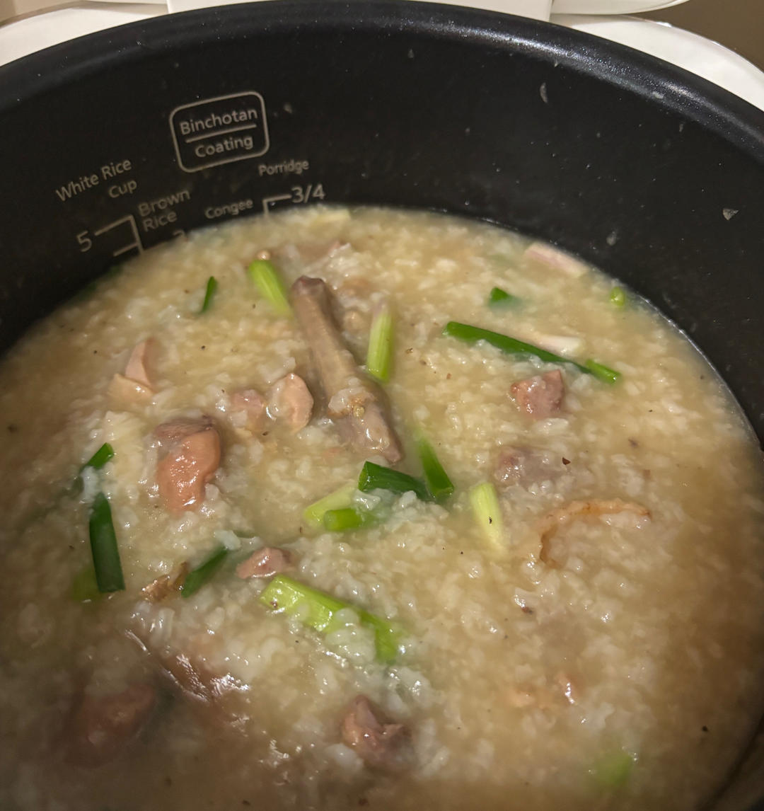 乳鸽砂锅粥