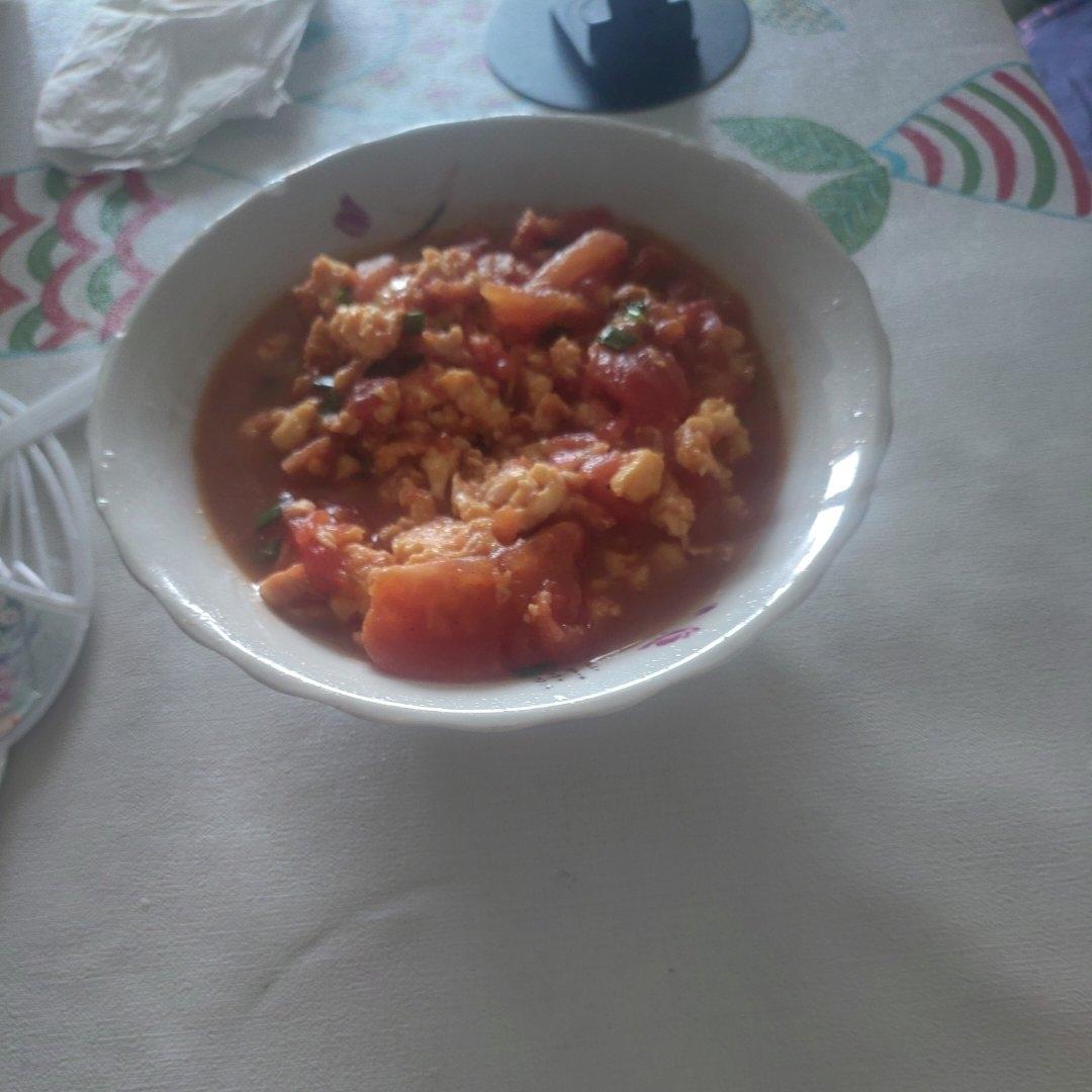 西红柿炒鸡蛋时，多加这一步，鸡蛋香嫩又入味