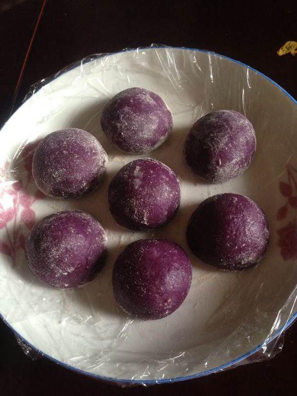 紫薯豆沙糯米糍的做法