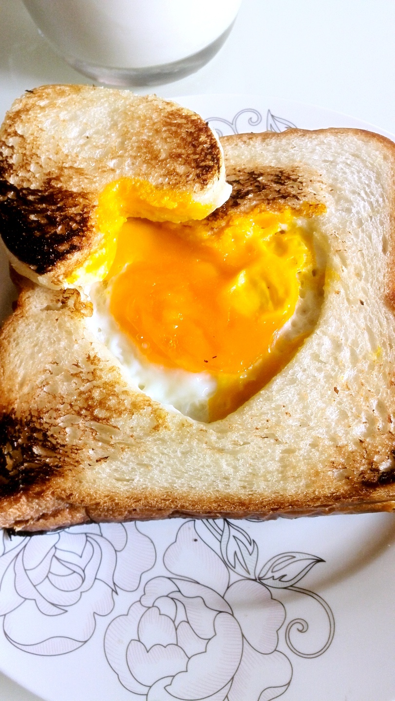 荷包蛋土司