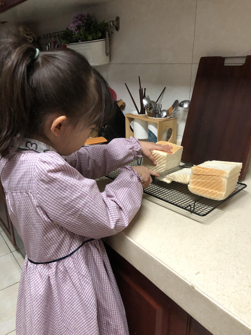 《Tinrry+》软绵绵的白吐司