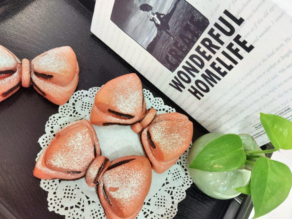 一次发酵网红粉色蝴蝶结豆沙面包（老夫的少女心啊）B74