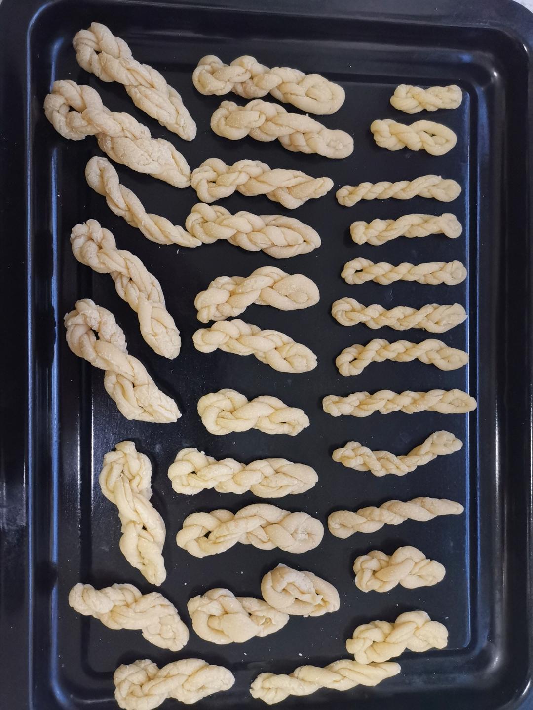 鸡蛋小麻花