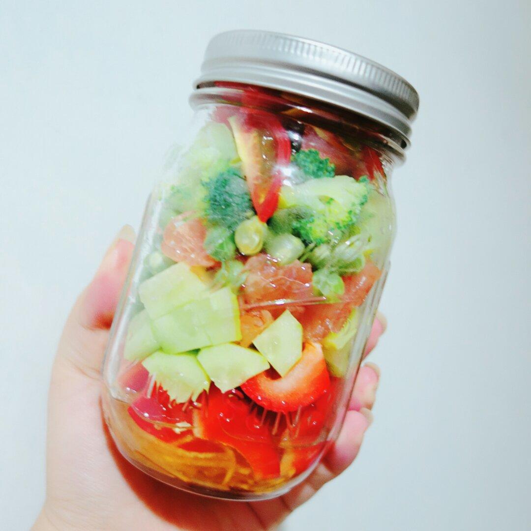 带一罐梅森沙拉做午餐 超低卡蔬菜版 Salad in Mason Jar