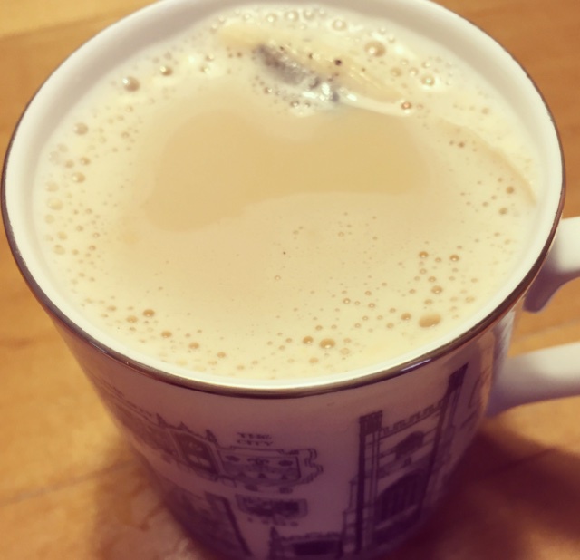 浓浓的锅煮奶茶