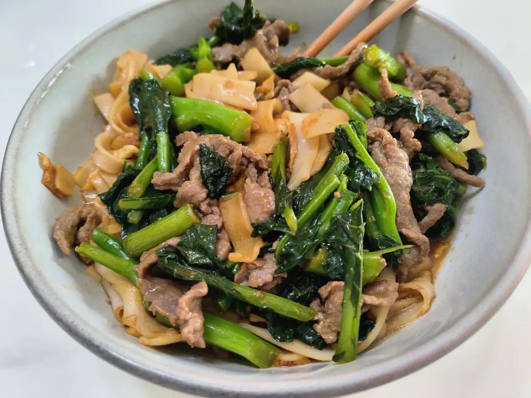 湿炒牛河，香润，光盘以示尊重