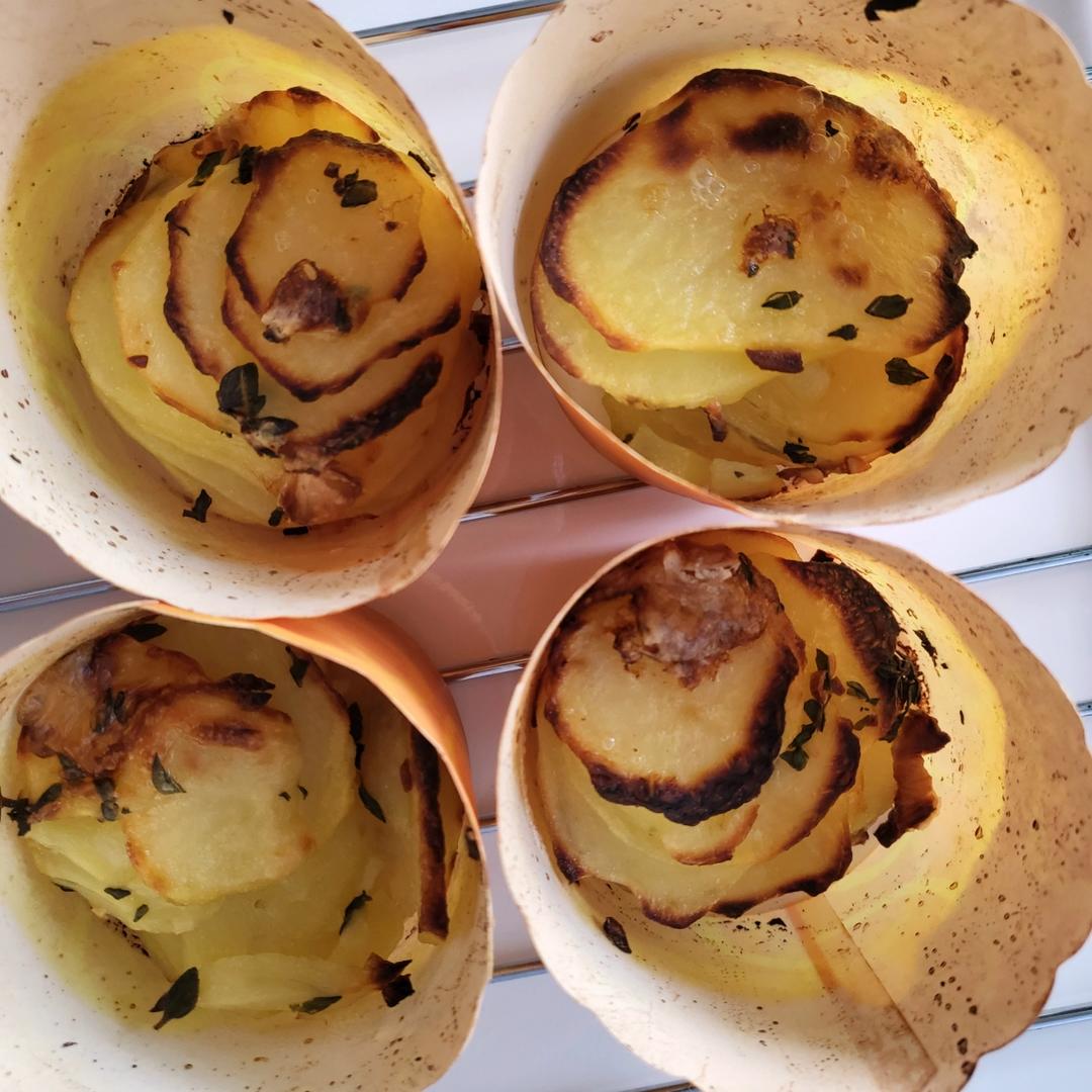 吃腻了风琴土豆🥔？来个蒜香奶酪土豆玛芬吧