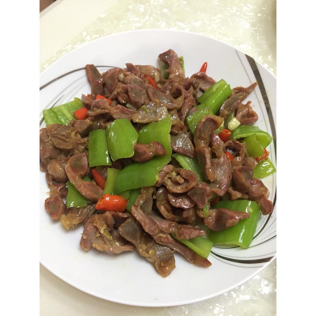 小米椒爆鸡胗