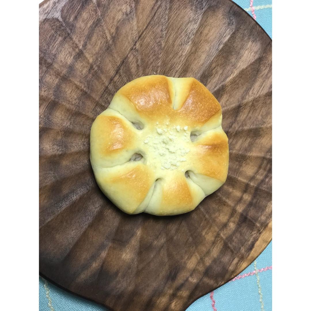 软噗噗的香芋小包