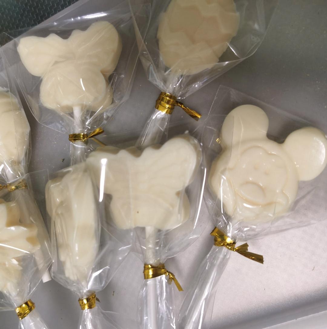 奶酪棒（秒杀市面上的妙可蓝多、女儿每天至少吃两支）