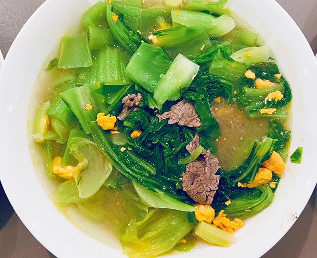 美味降火的咸蛋黄肉片芥菜汤的做法