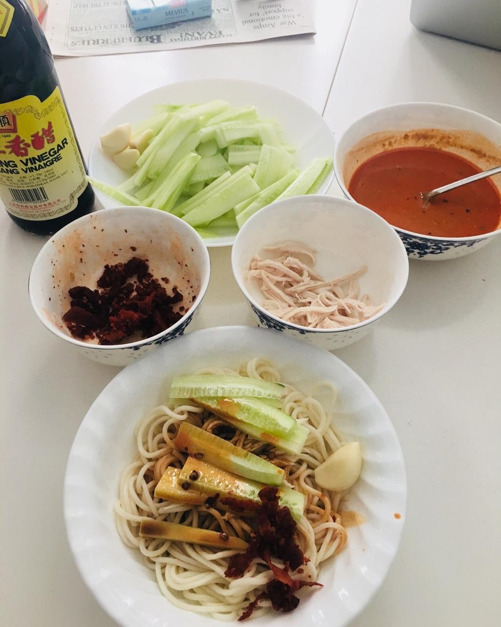 基本款麻酱凉面