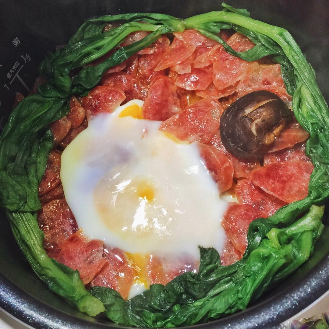 广式腊味煲仔饭