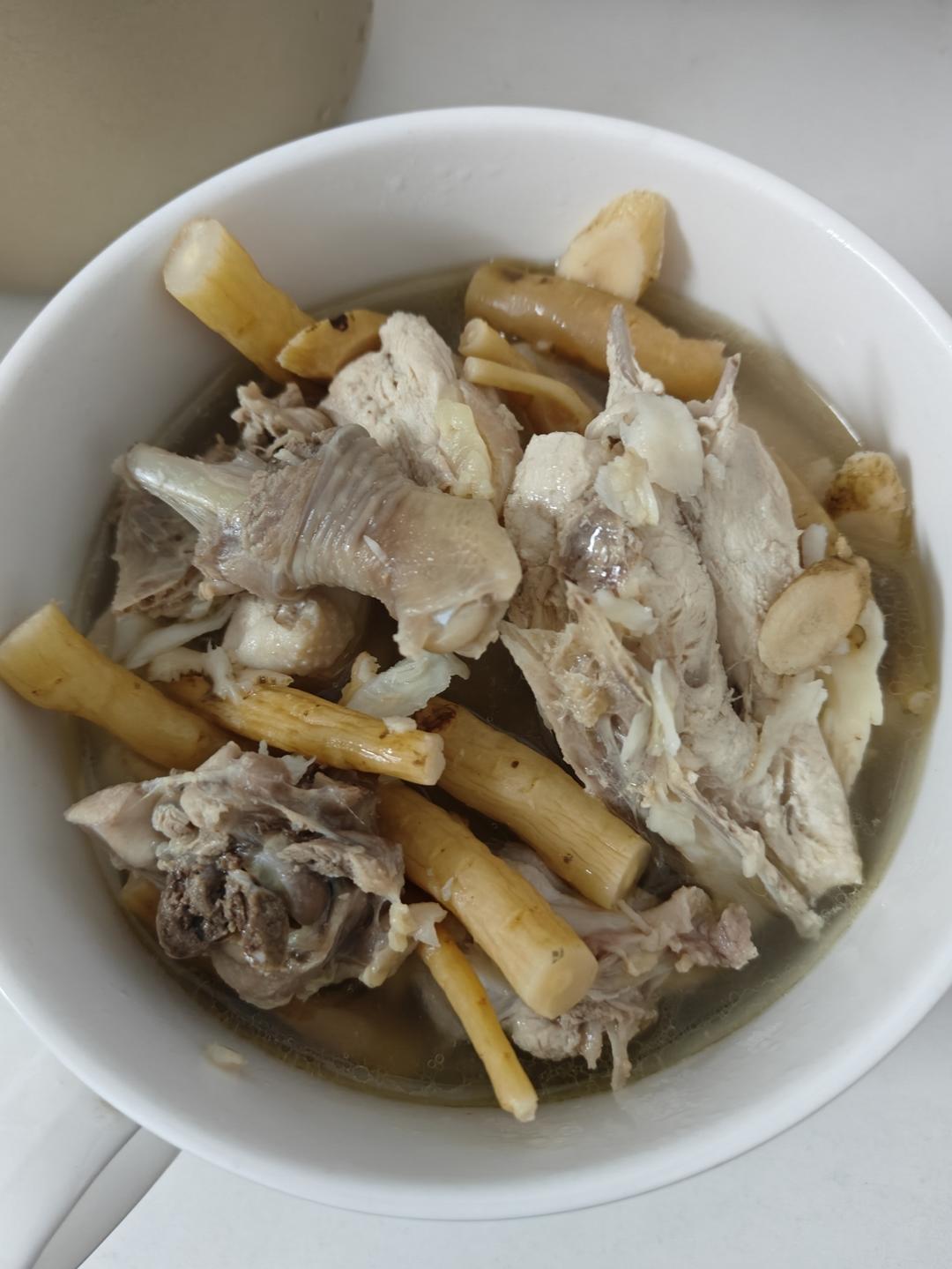 熬夜救星黄芪炖鸡