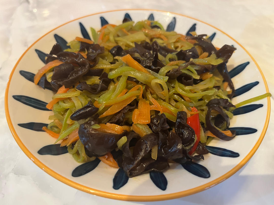 我家的小饭桌