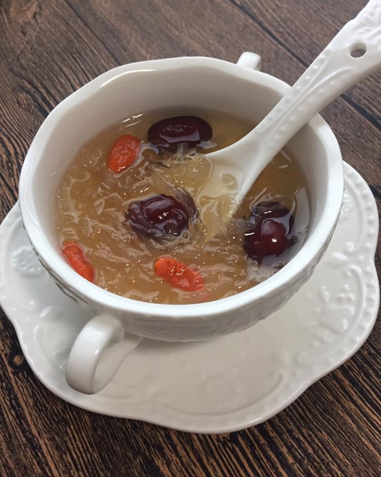 冰糖红枣炖燕窝