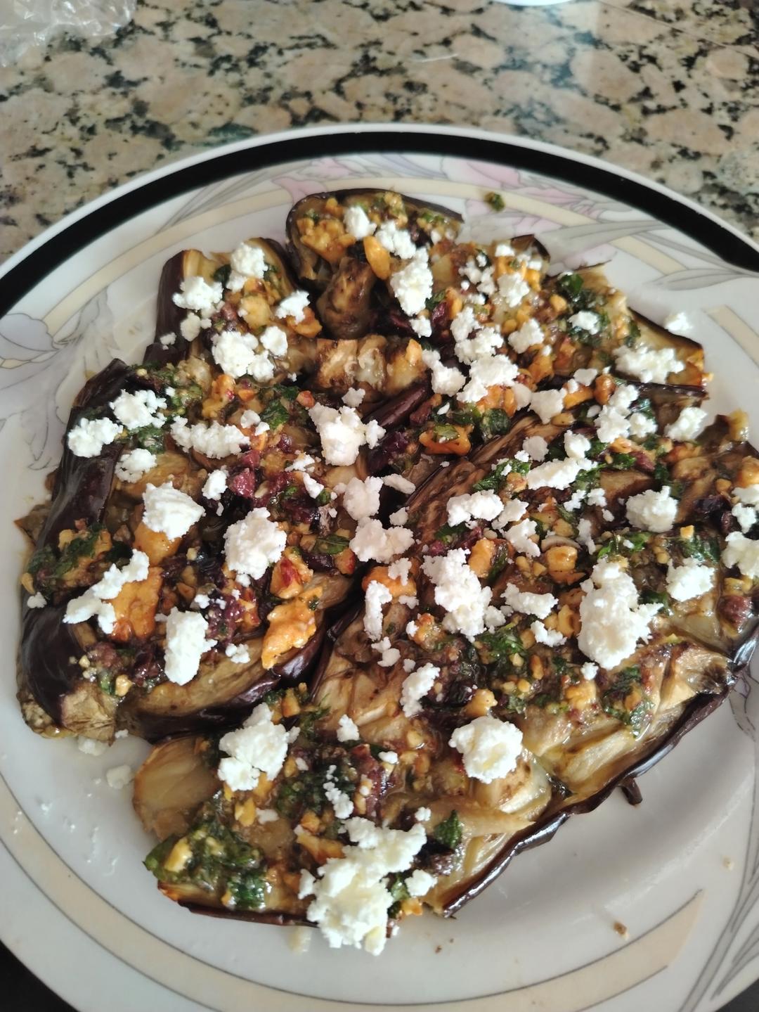 Jamie Oliver 的Moreish 茄子沙拉