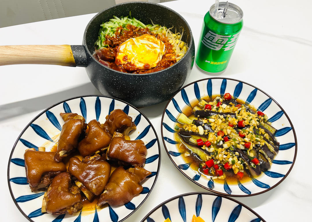 美味的家常菜：红烧猪蹄
