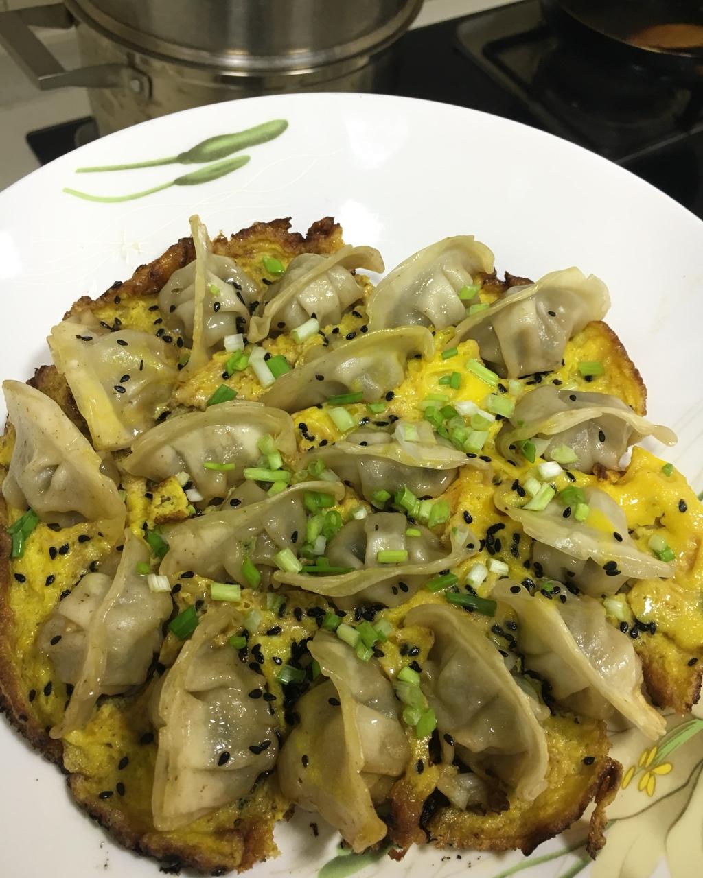 蛋抱煎饺（速冻饺）