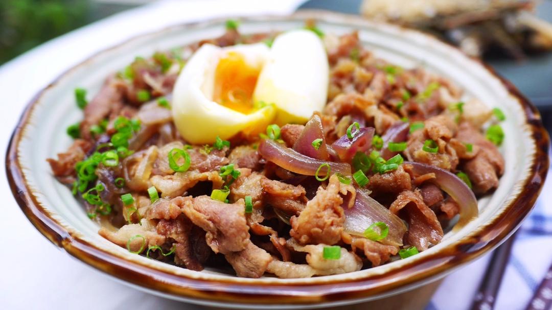 中式温泉牛丼饭