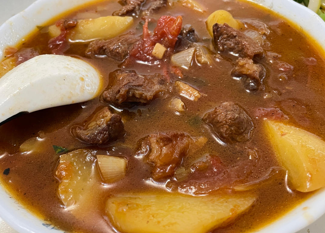 番茄土豆炖牛腩