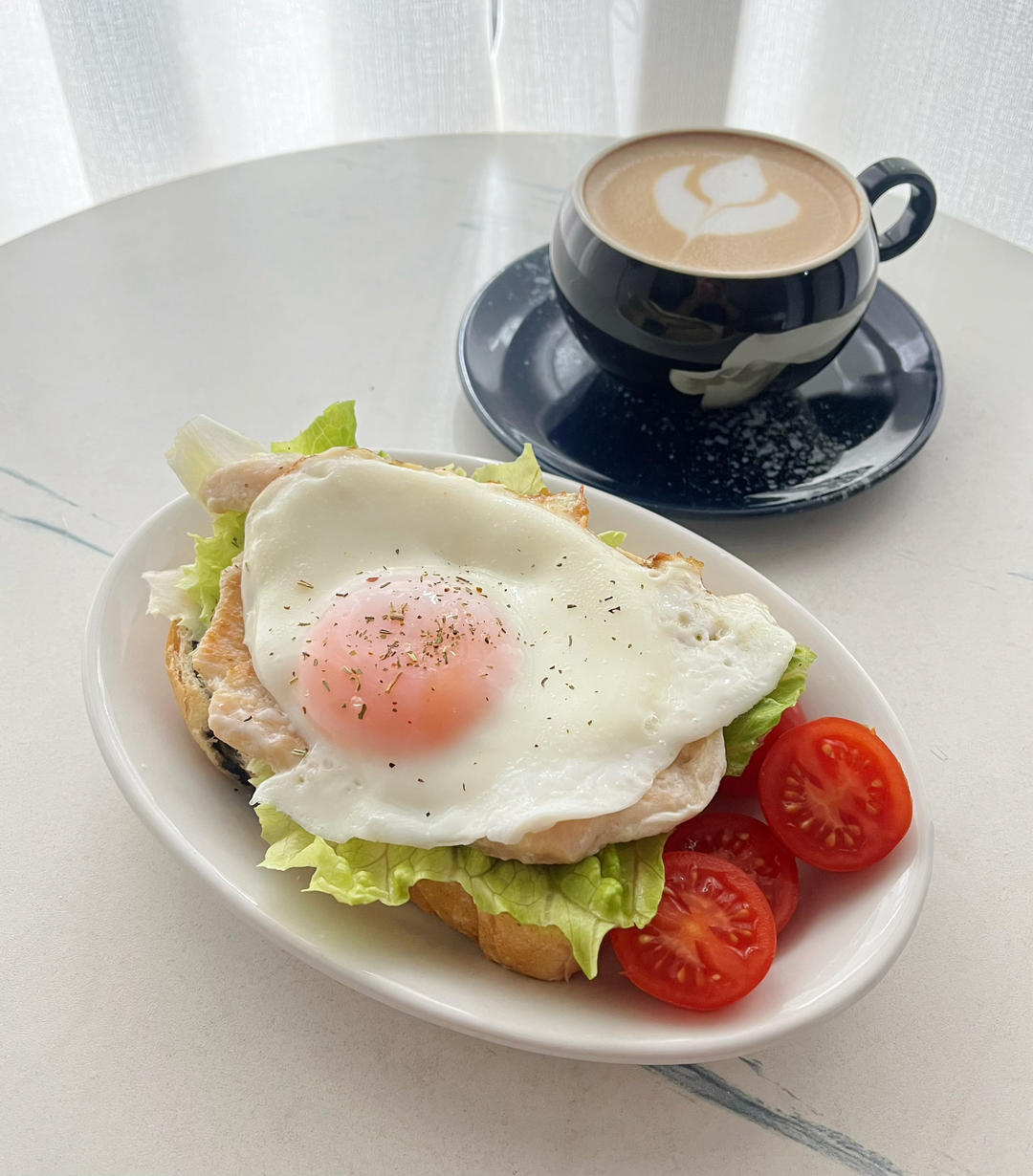 全麦黑芝麻奶酥吐司
