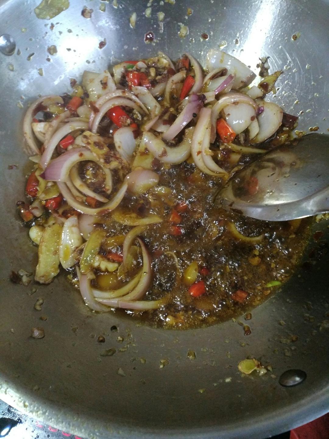 香辣小龙虾-超详细处理干净步骤！