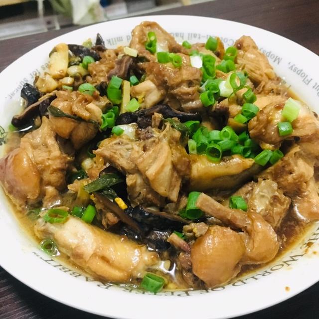 香菇蒸鸡，随便做做都好吃的菜~