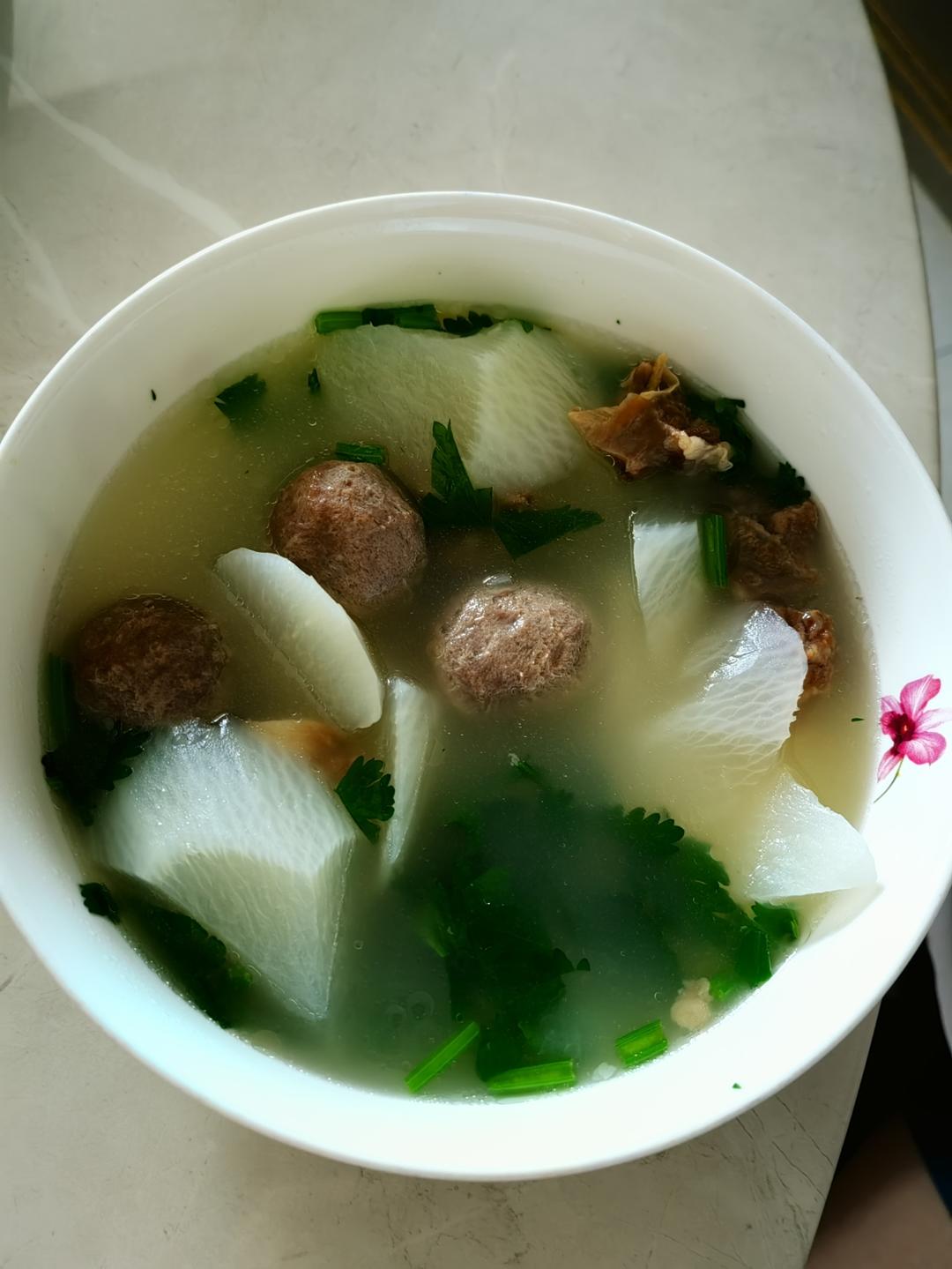 奶奶教我的牛肉萝卜汤真的太鲜了！！ ​​​