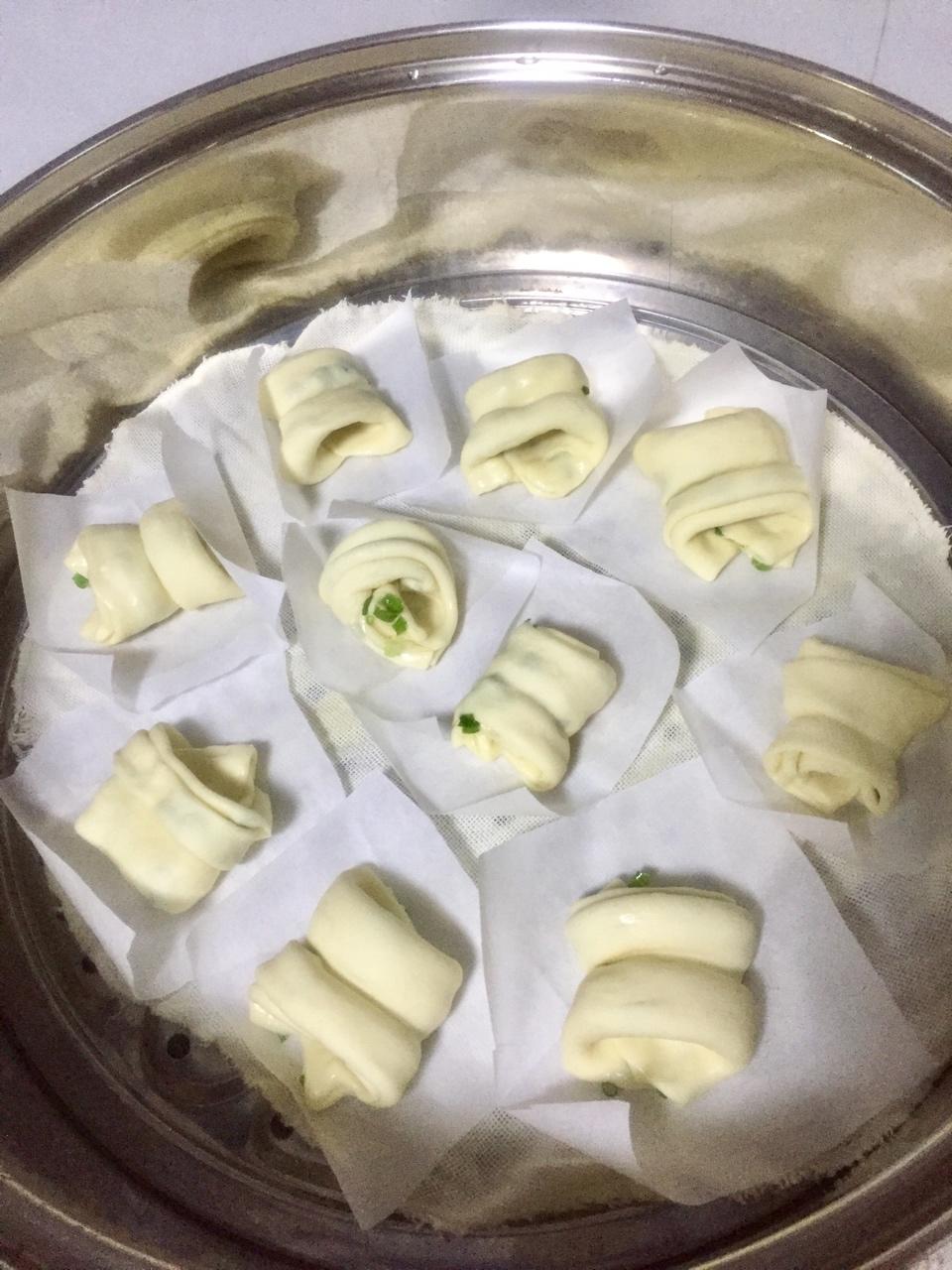 传统的葱油花卷