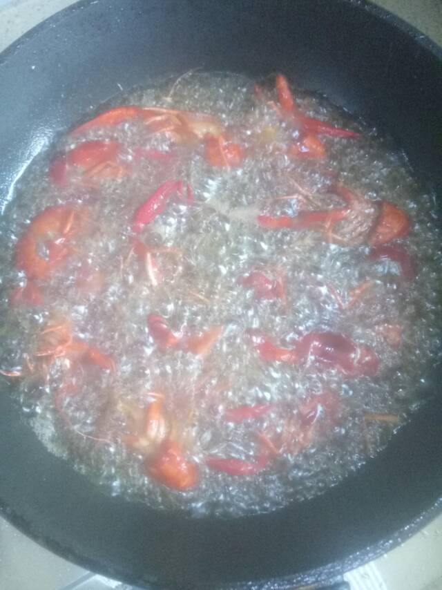 小龙虾超详细清洗处理及麻辣/蒜香做法