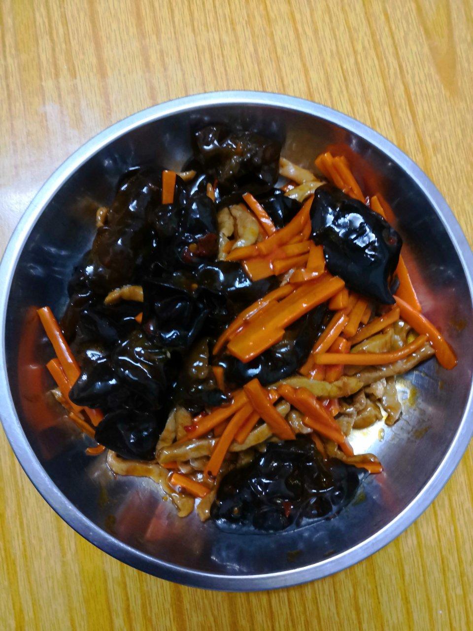超好吃的鱼香肉丝（做法相当简单，一看就会）