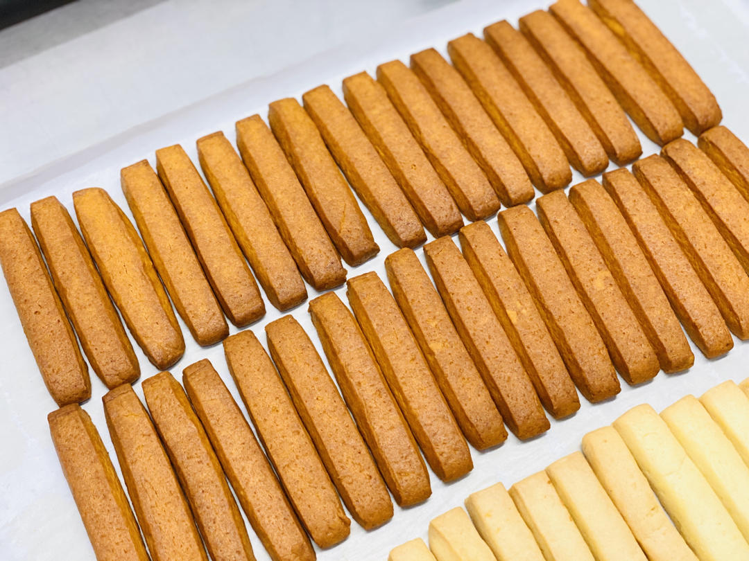黄金芝士条 浓郁起司长条饼干 香浓乳酪咸味饼干