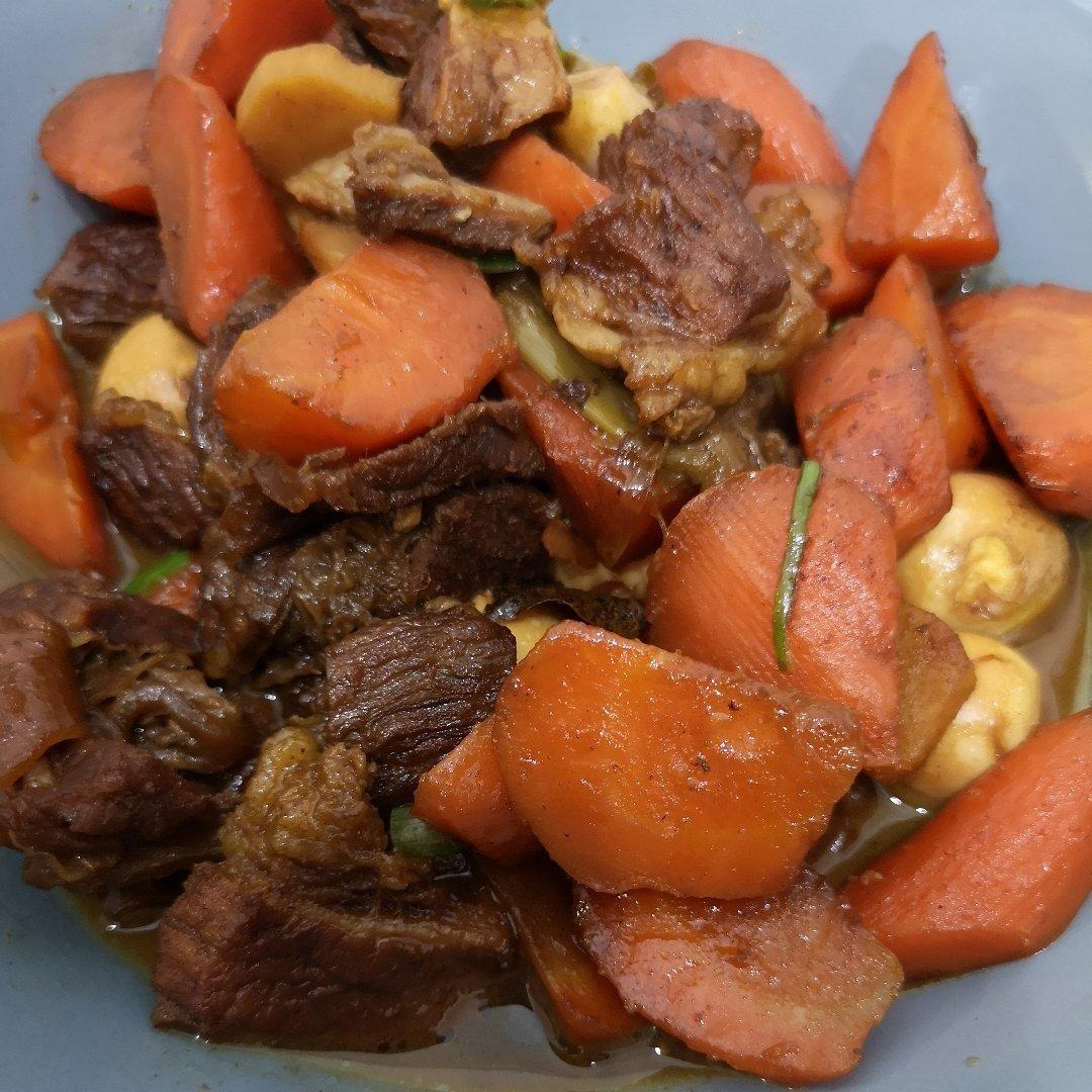 炖牛肉