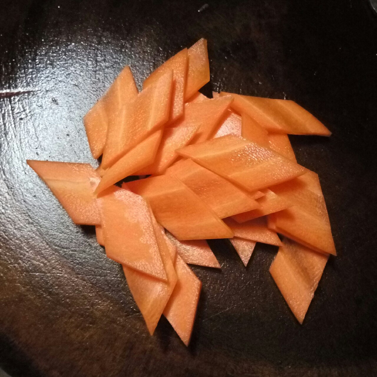 柒月晨荷做的怎样切菱形胡萝卜