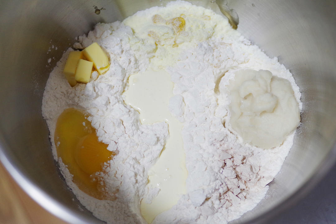 纯奶手撕吐司的做法 步骤1