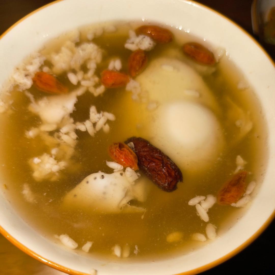 补气血暖宫之酒酿鸡蛋