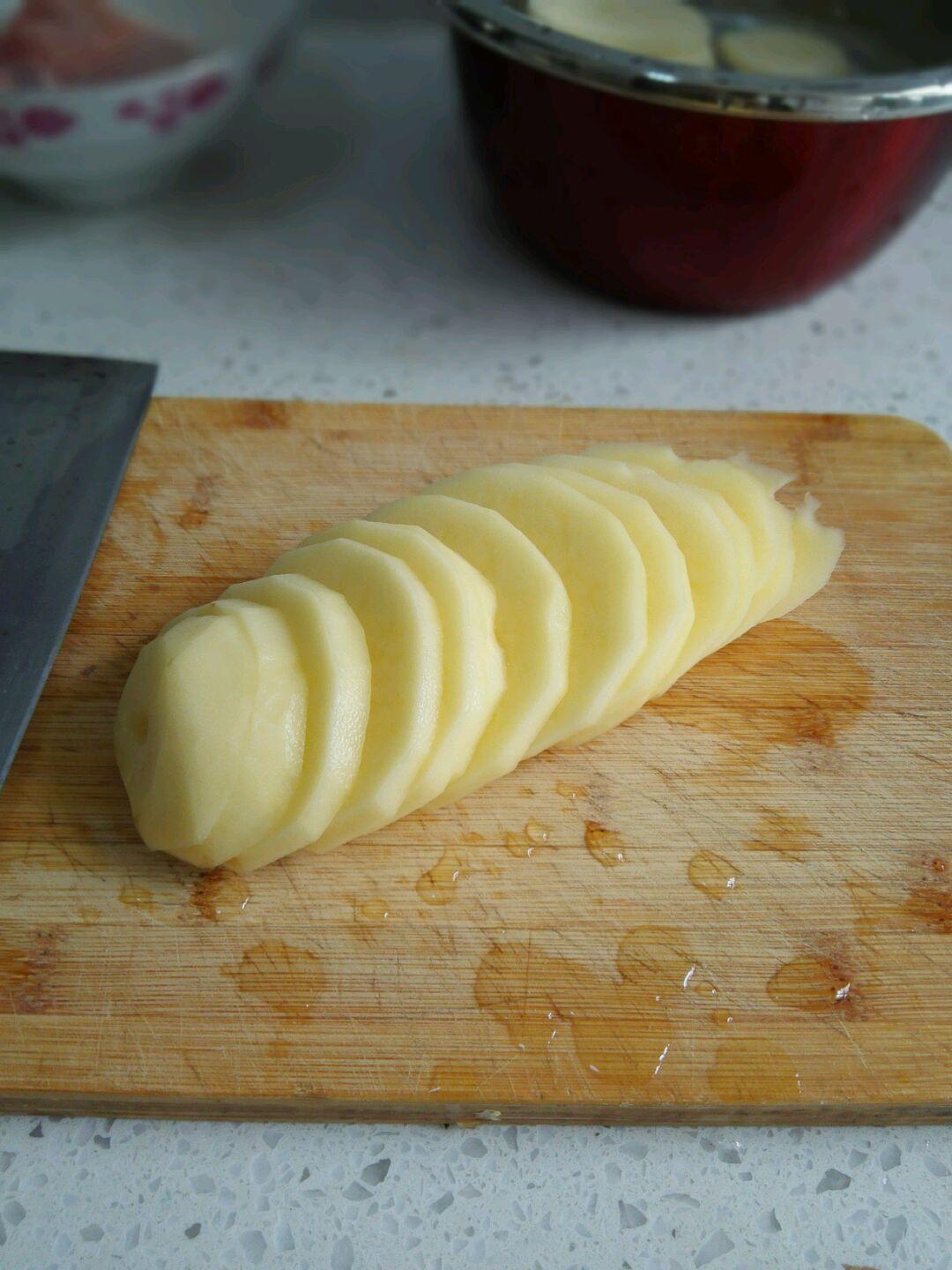 豆瓣焦香土豆片的做法 步骤1