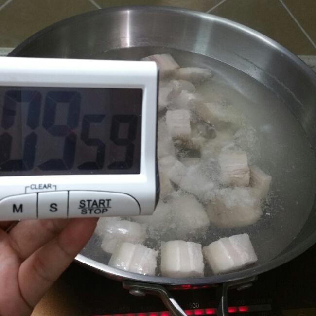 干豆角炖五花肉的做法 步骤2