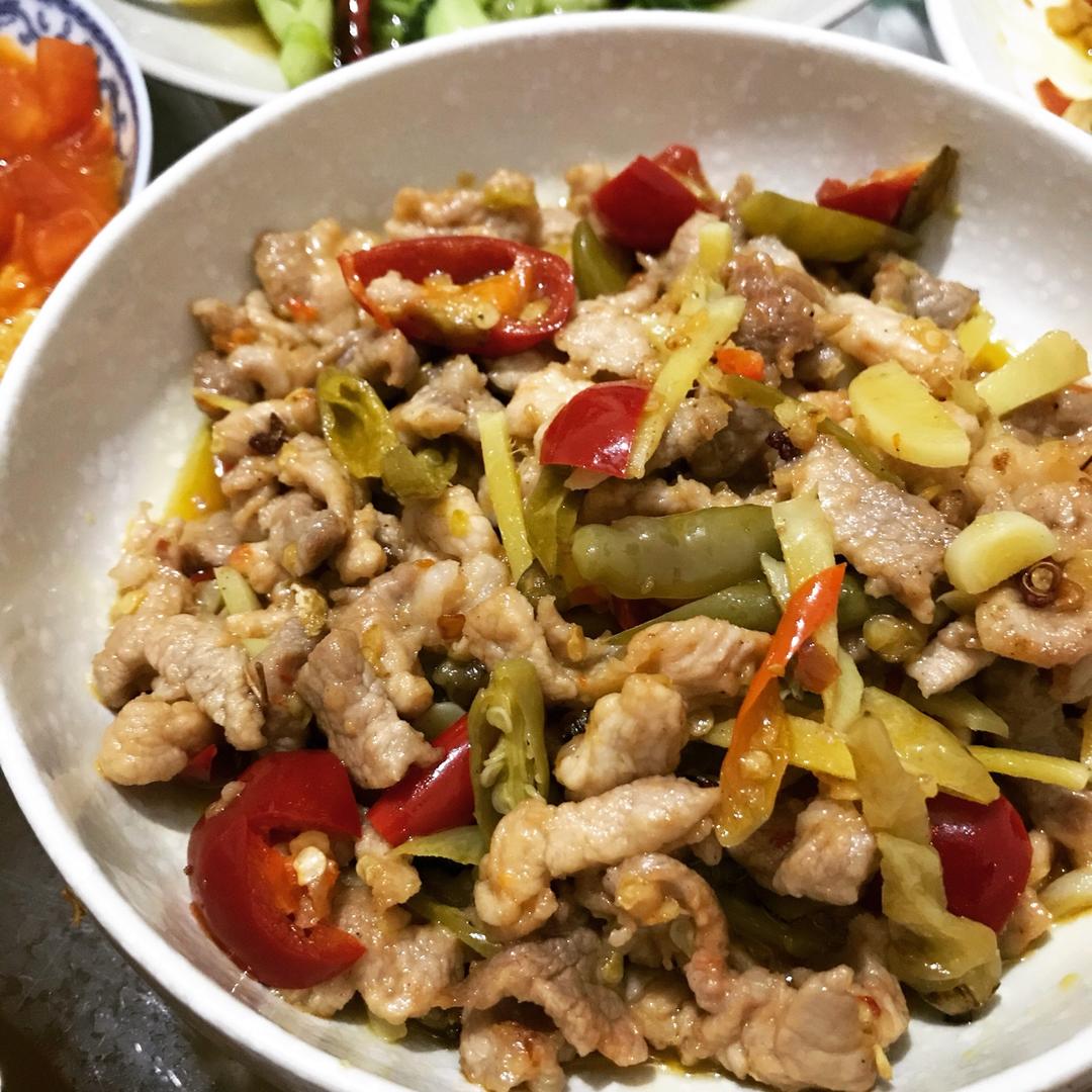 泡椒肉丝（重口味江湖菜）