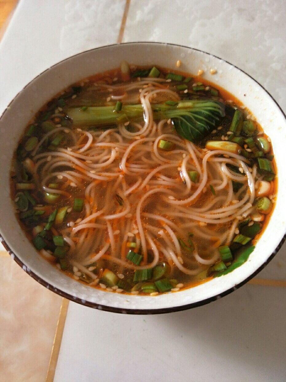 我的一人食：酸汤挂面