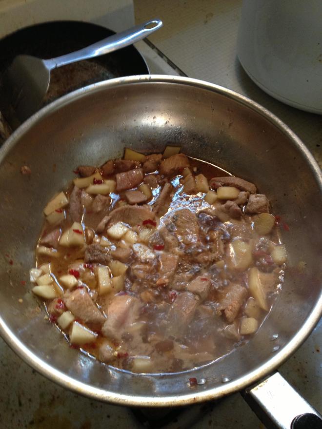 卿卿招牌猪肉炖土豆的做法