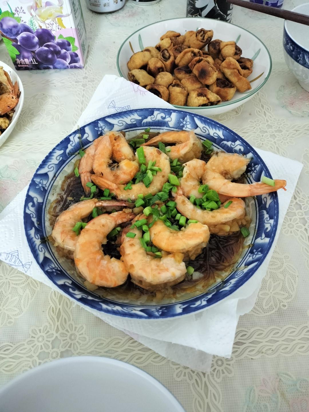 蒜蓉粉丝蒸大虾