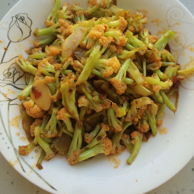 很“浪费”米饭的家常菜之一-------干锅菜花