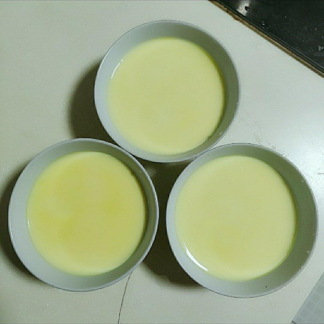 超简单的鸡蛋牛奶布丁