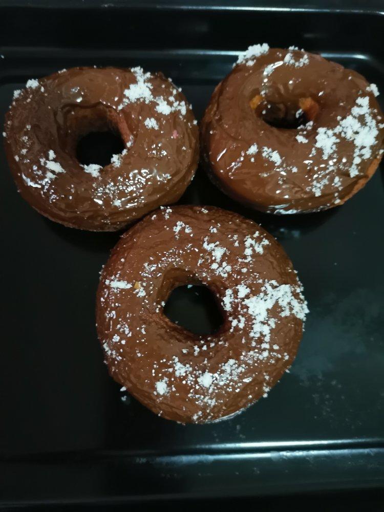 油炸甜甜圈
