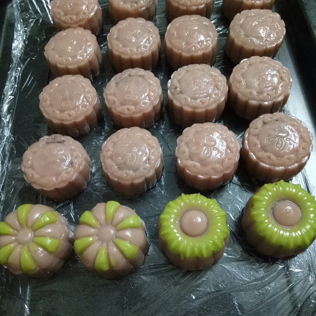 彩色冰皮月饼