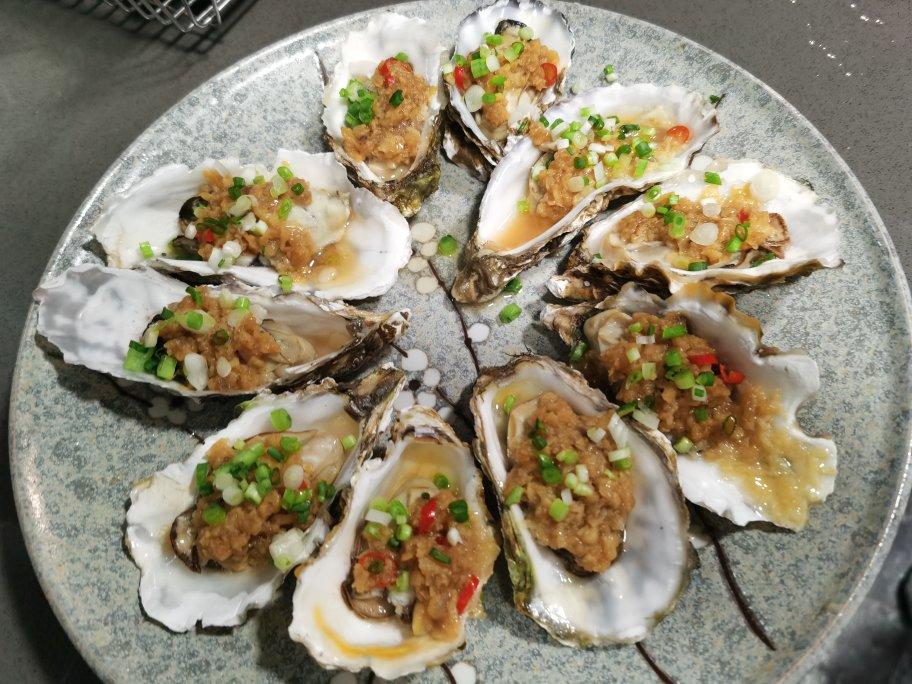 itsoops做的超简单蒸蒜蓉生蚝